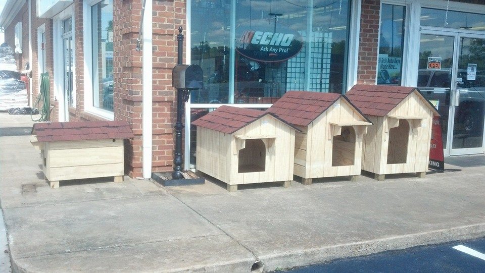 ace hardware dog house